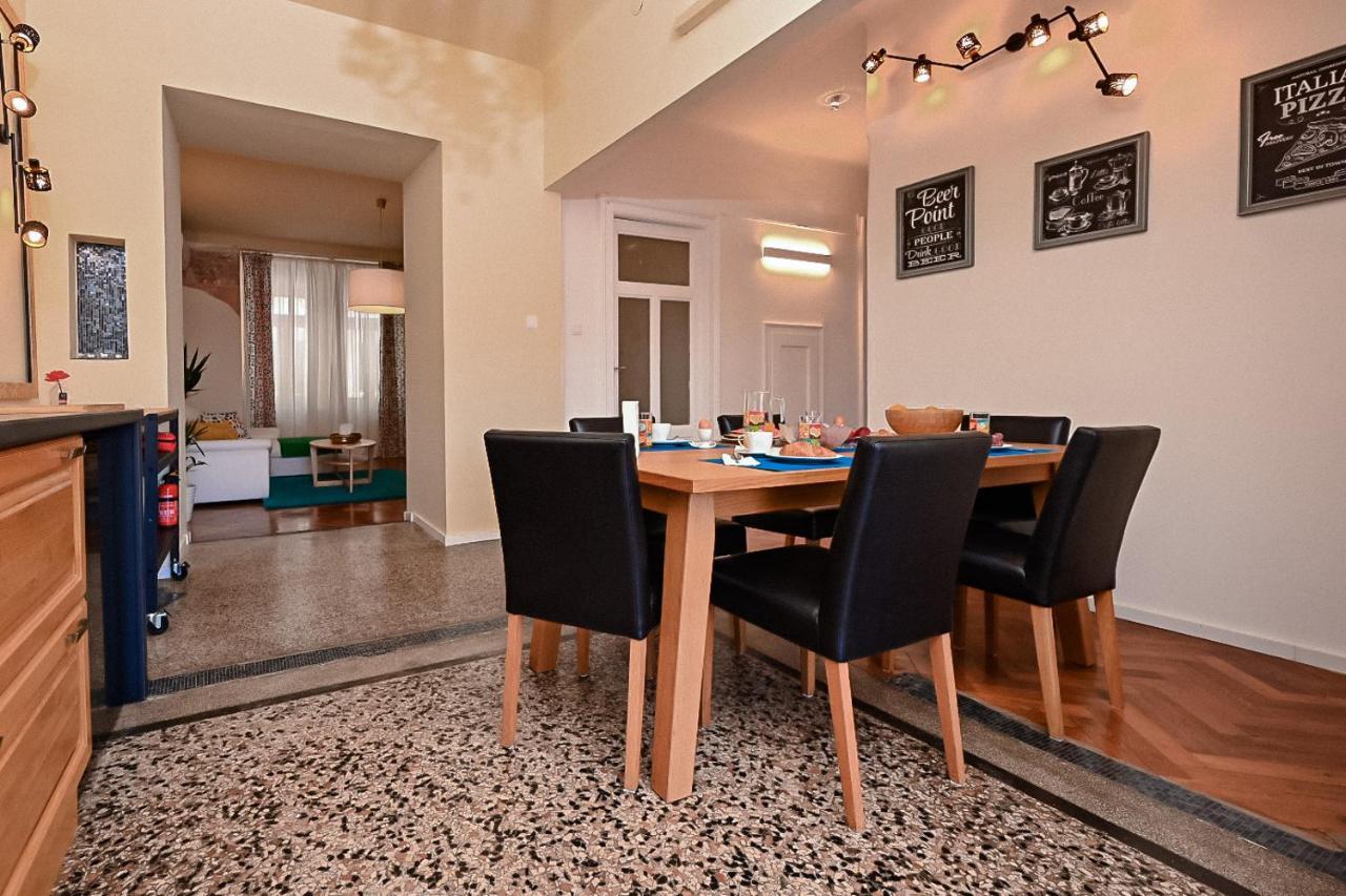 '2R' City Center Holidays And Workstays Rijeka Ngoại thất bức ảnh